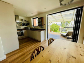 Detached house in Exeter with stunning city view